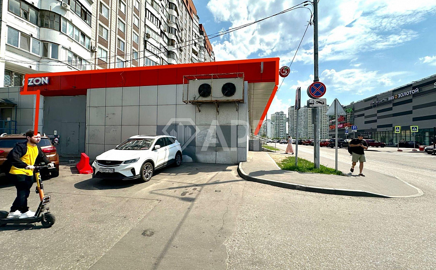 Предлагается в аренду торговое помещение фото