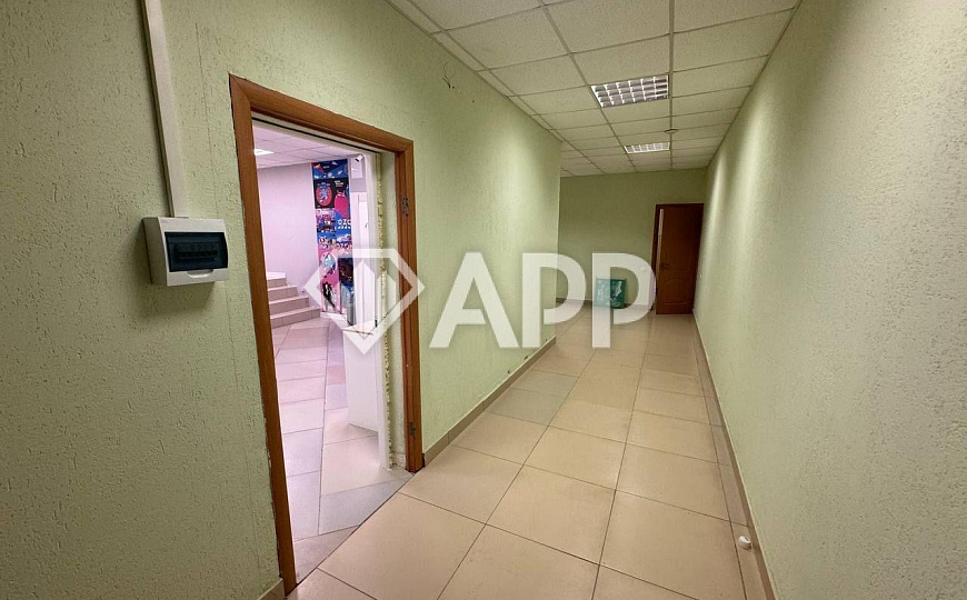 Продаю помещение свободного назначения , 146.1 м2 фото