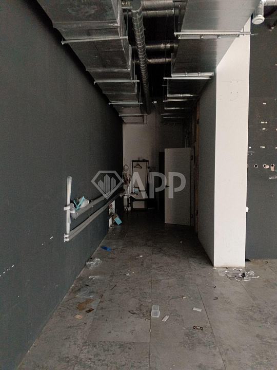 Сдам торговое помещение, 57 м² фото