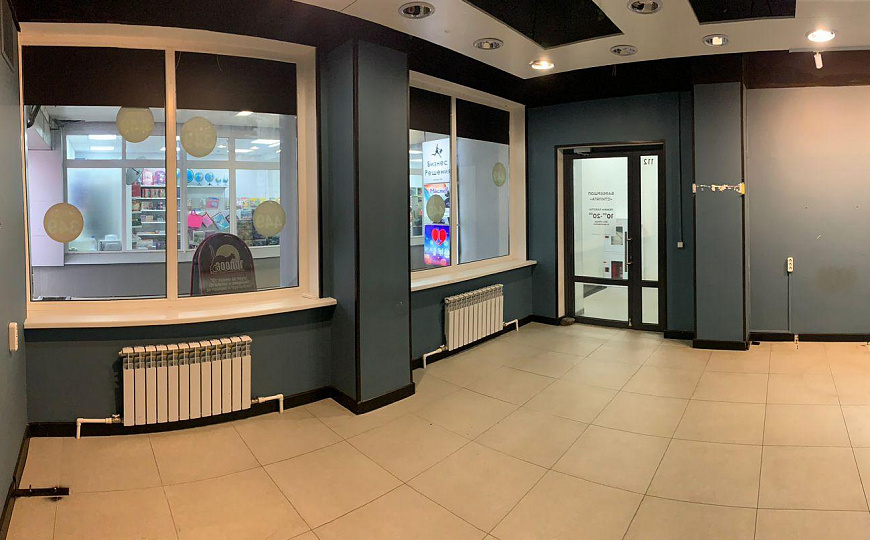 Торговое помещение, 31,9 м² с высоким трафиком. фото