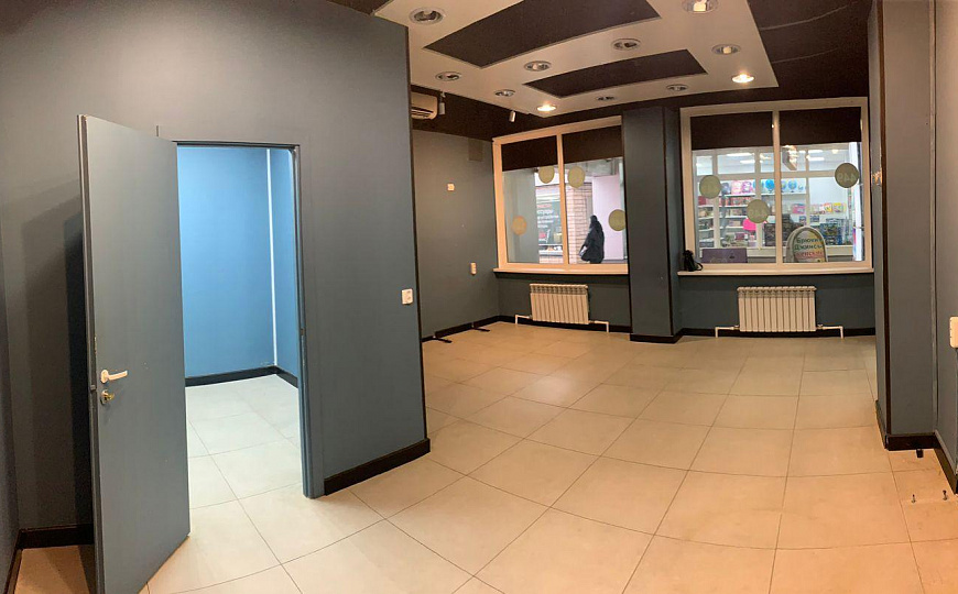 Торговое помещение, 31,9 м² с высоким трафиком. фото