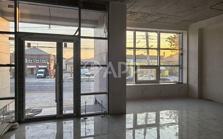 Сдам отдельно стоящее здание, 1 000 м² фото