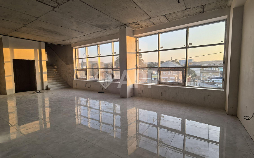 Сдам отдельно стоящее здание, 1 000 м² фото