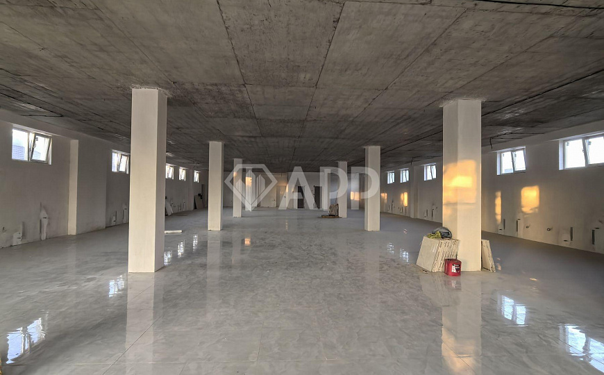 Сдам отдельно стоящее здание, 1 000 м² фото