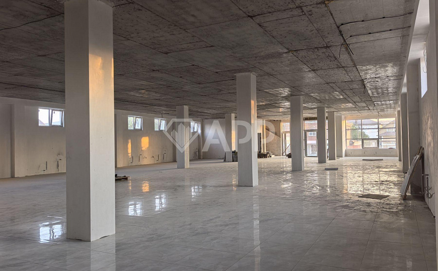 Сдам отдельно стоящее здание, 1 000 м² фото