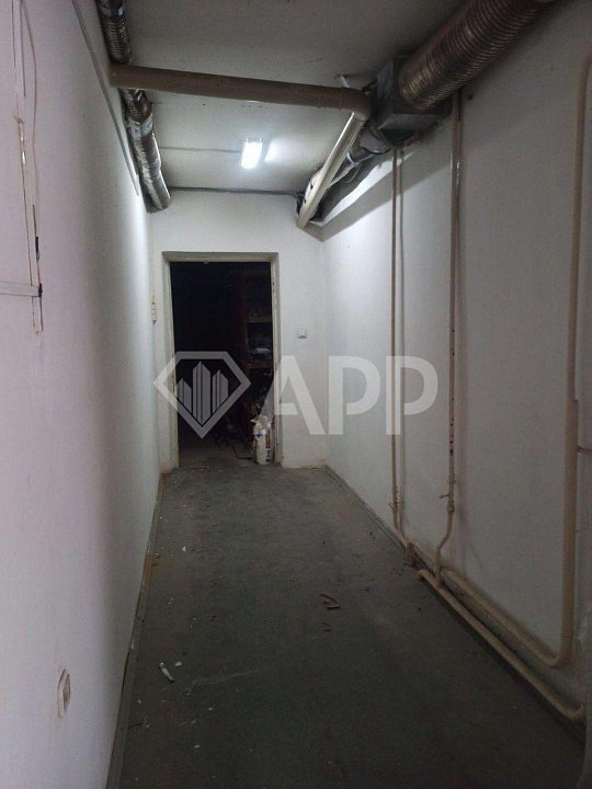 Сдаю торговое помещение 150 м2 фото