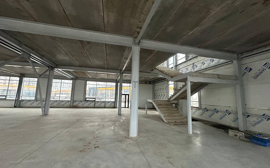 Сдаются площади на от 450 до 897,7 м² фото