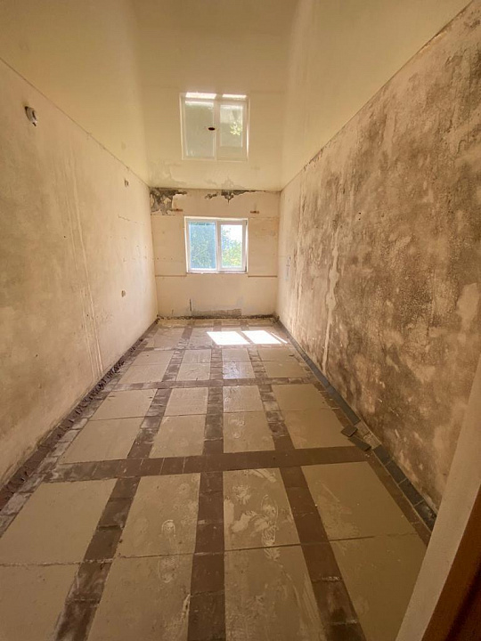 Отдельно стоящие здания 2051,7 м² с зу 1894 м²  фото