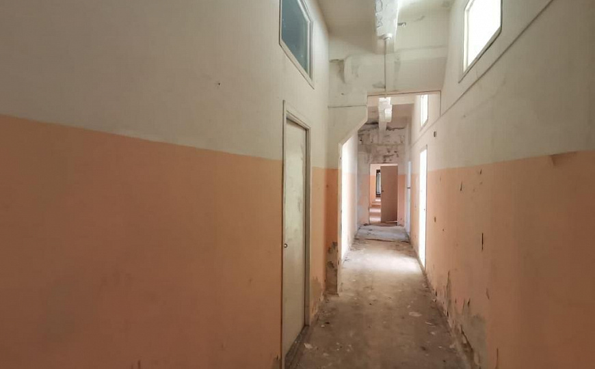 Отдельно стоящие здания 2051,7 м² с зу 1894 м²  фото