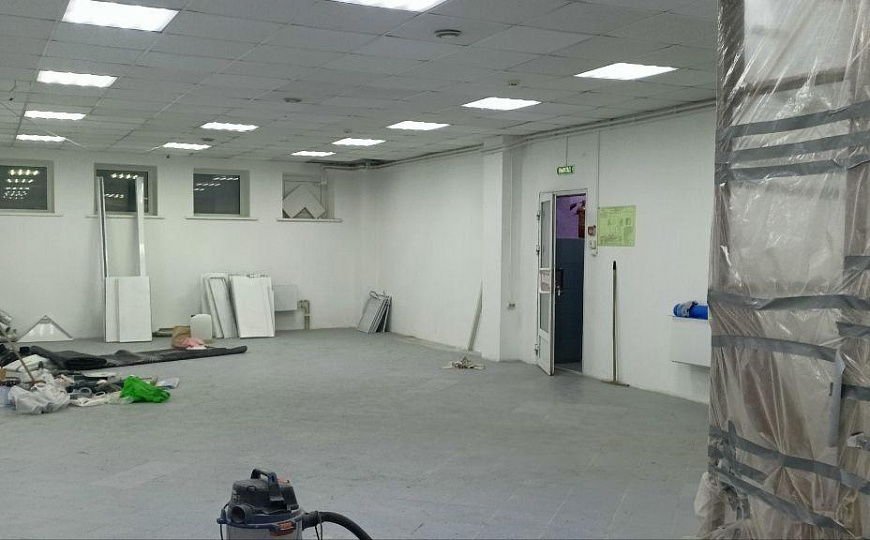 Помещение в ТЦ,183 м² фото