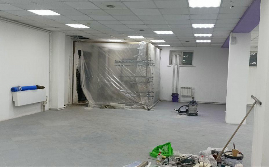 Помещение в ТЦ,183 м² фото