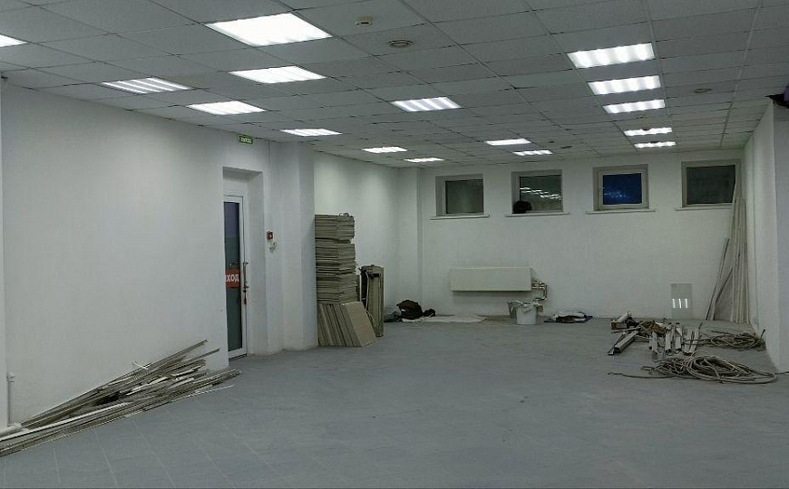 Помещение в ТЦ,183 м² фото
