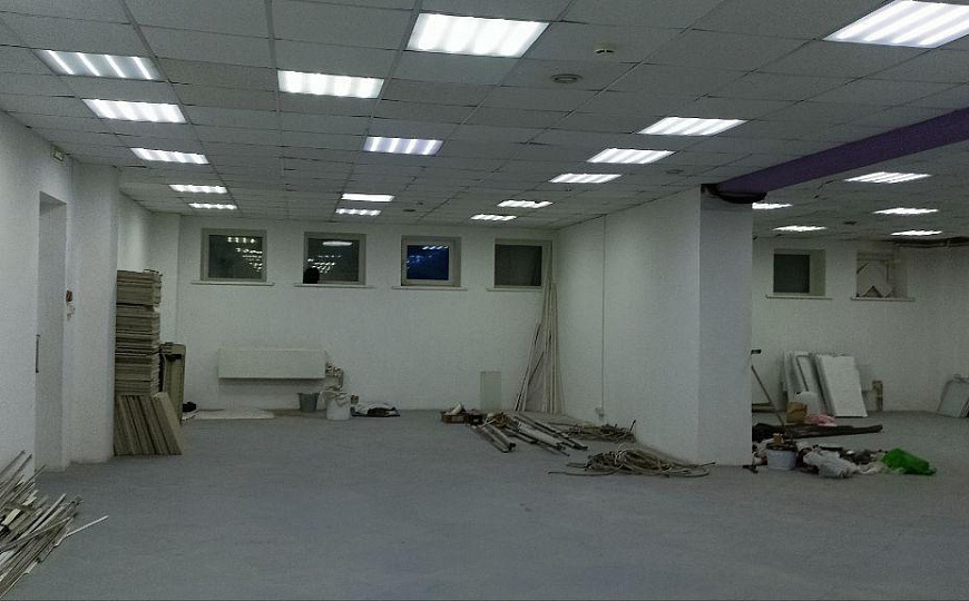 Помещение в ТЦ,183 м² фото