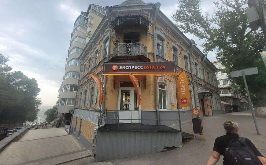 Помещение на трафике 163 м2. фото