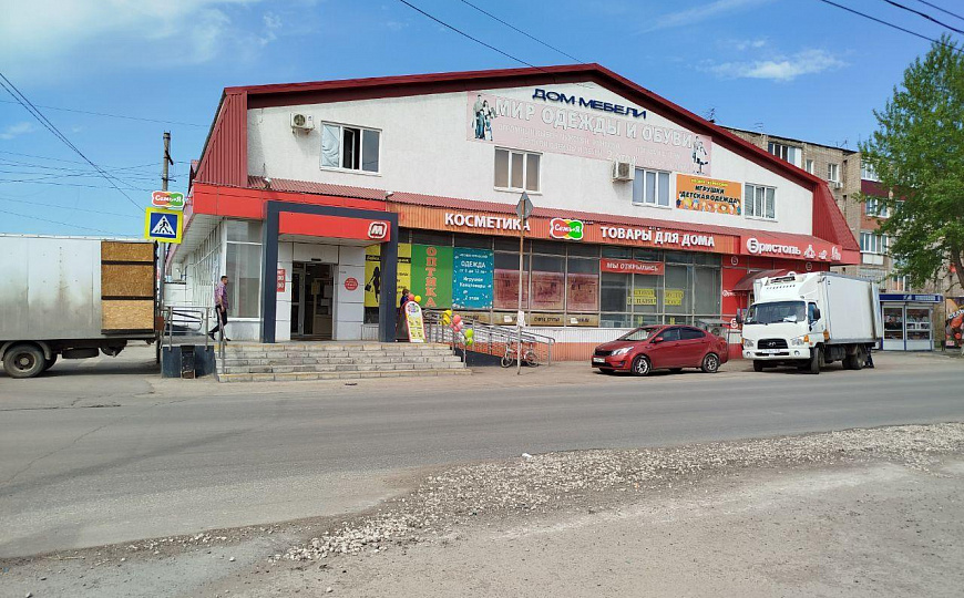 Торговое помещение 550 м2 фото