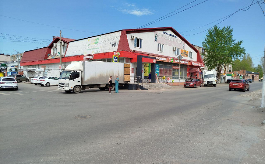 Торговое помещение 550 м2 фото