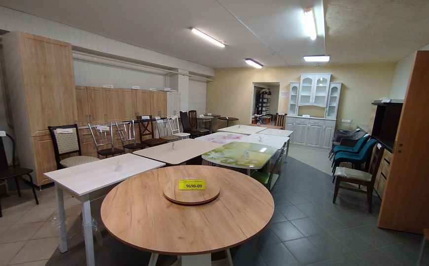 Торговое помещение 550 м2 фото