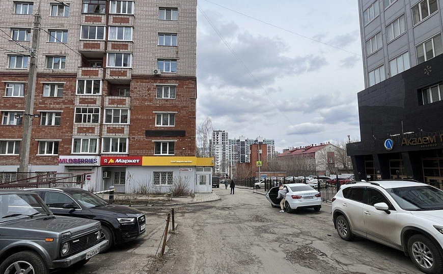 Аренда маленького офиса рядом с Академ -парком, Металлург фото