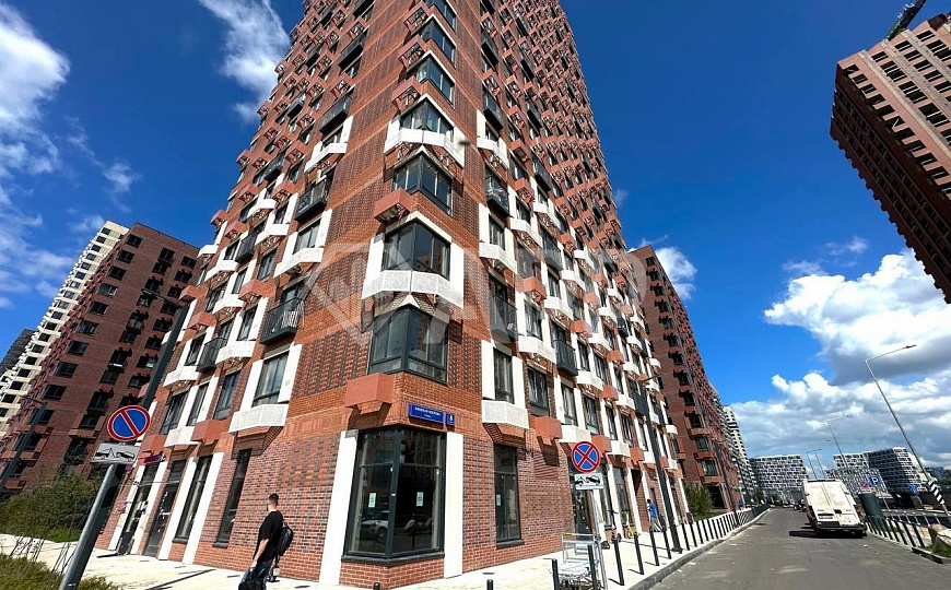 Торговая площадь м.Спартак фото