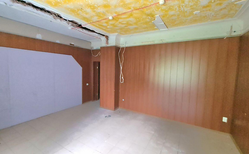  Здание свободного назначения фото