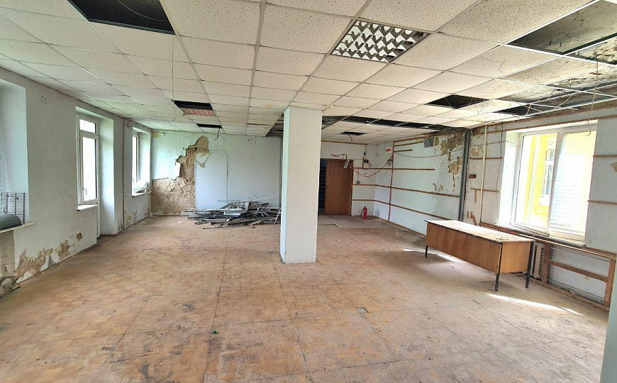  Здание свободного назначения фото