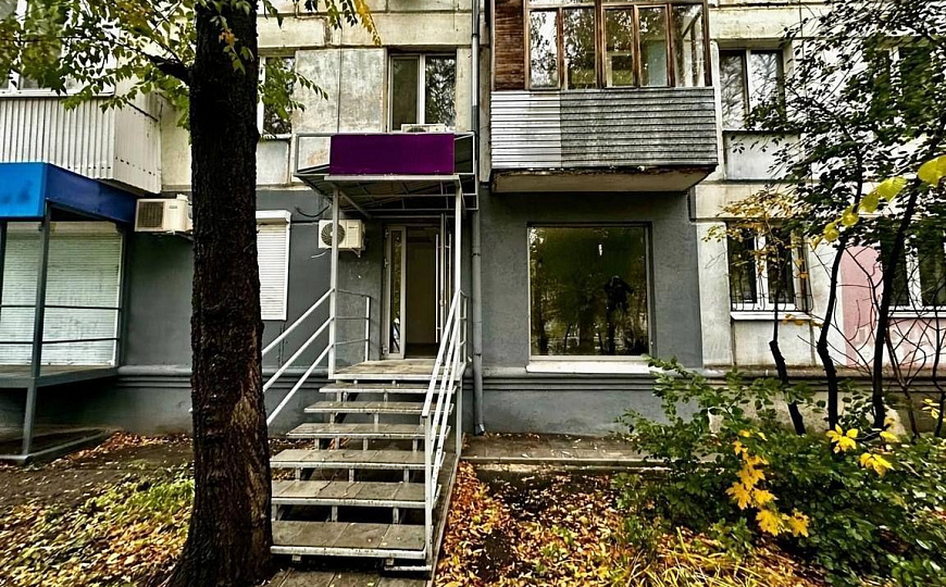 Аренда 32 м2 с отд.входом на 1 линии ул.Гагарина фото