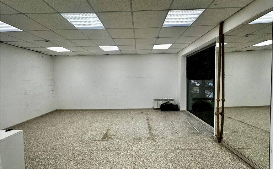 Аренда 32 м2 с отд.входом на 1 линии ул.Гагарина фото