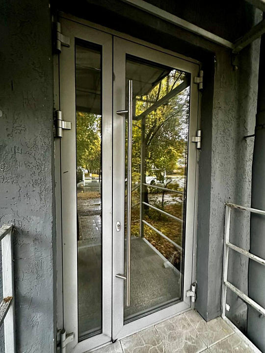 Аренда 32 м2 с отд.входом на 1 линии ул.Гагарина фото