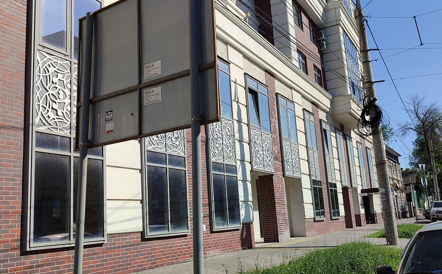 Помещение свободного назначения первая линия с парковкой фото