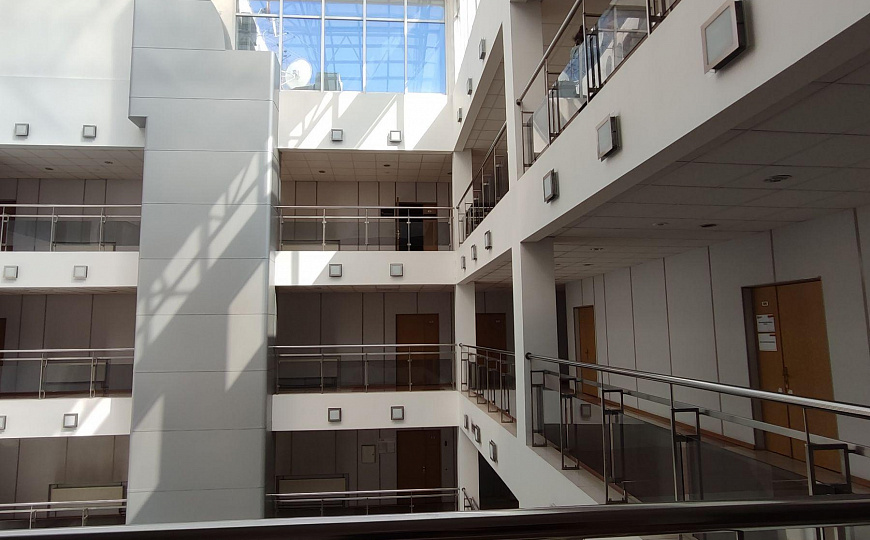 Этаж (офисы) в БЦ Глобус в центре города с парковкой фото