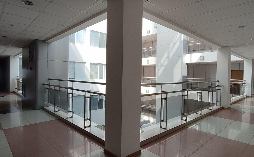 Этаж (офисы) в БЦ Глобус в центре города с парковкой фото