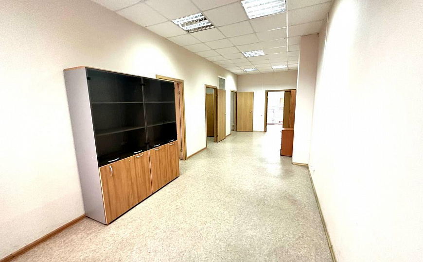 Этаж (офисы) в БЦ Глобус в центре города с парковкой фото