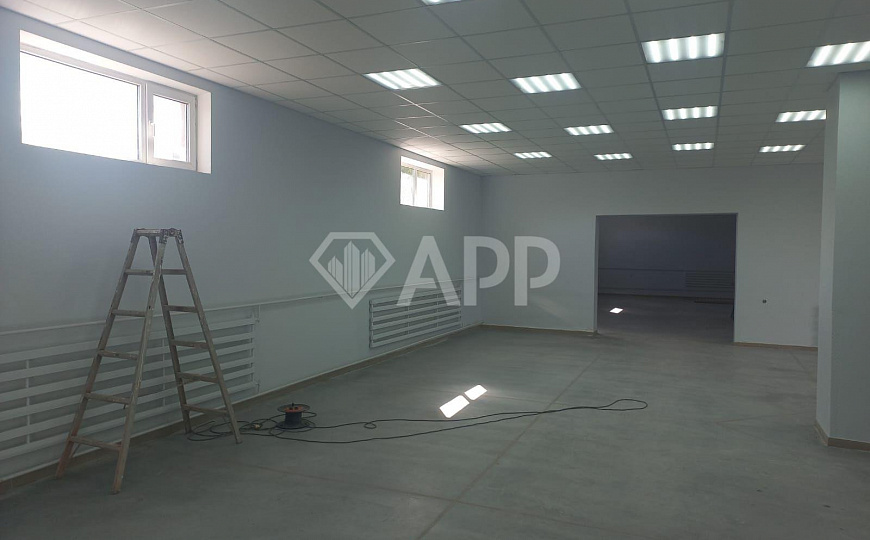 Сдаю складское помещение, 420 м² фото