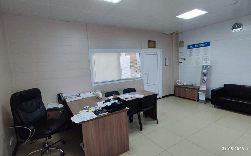 Продаётся производственный бокс фото