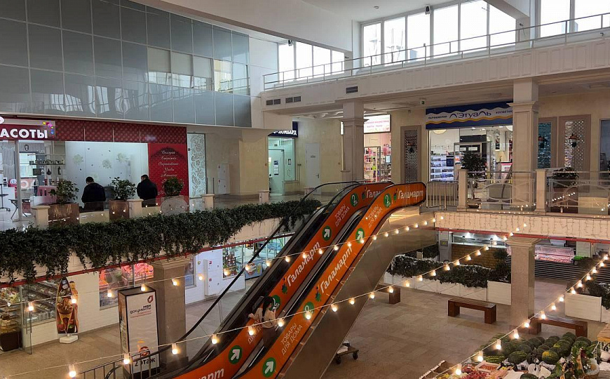 Сдам павильон в ТЦ, 242м2 фото