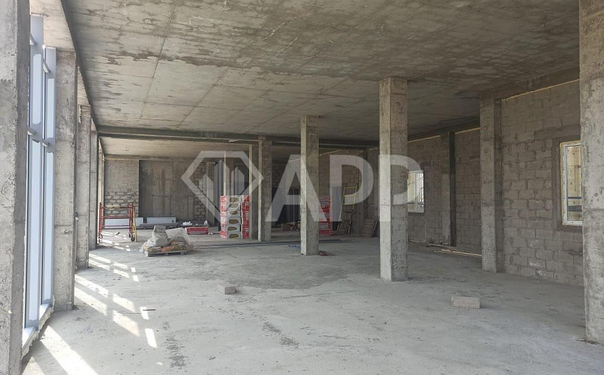 Сдаю торговые помещения от 100 до 400 м²  фото