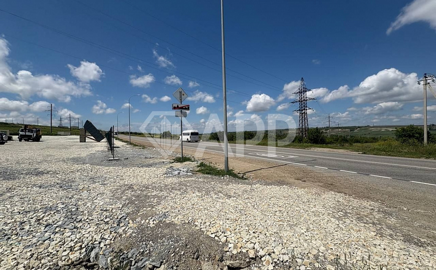 Сдаю торговые помещения от 100 до 400 м²  фото