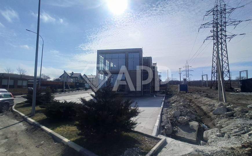 Сдаю торговые помещения от 100 до 400 м²  фото