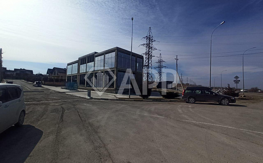 Сдаю торговые помещения от 100 до 400 м²  фото