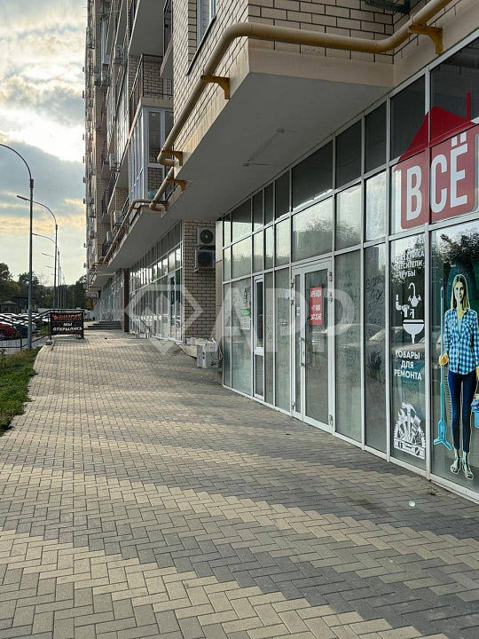 Сдаю помещение в ЖК Красина 93,7 м² фото