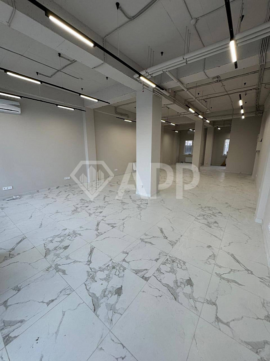 Сдаю помещение в ЖК Красина 93,7 м² фото