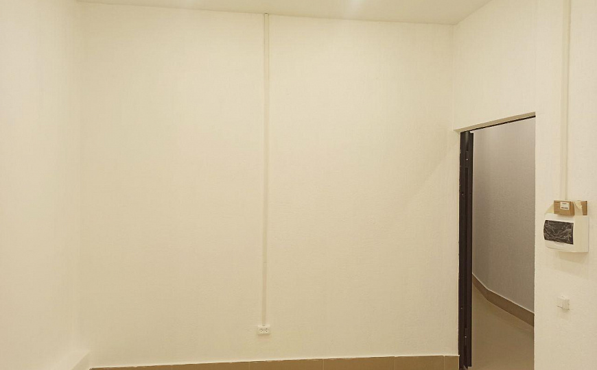 Склад 12,5 м² фото