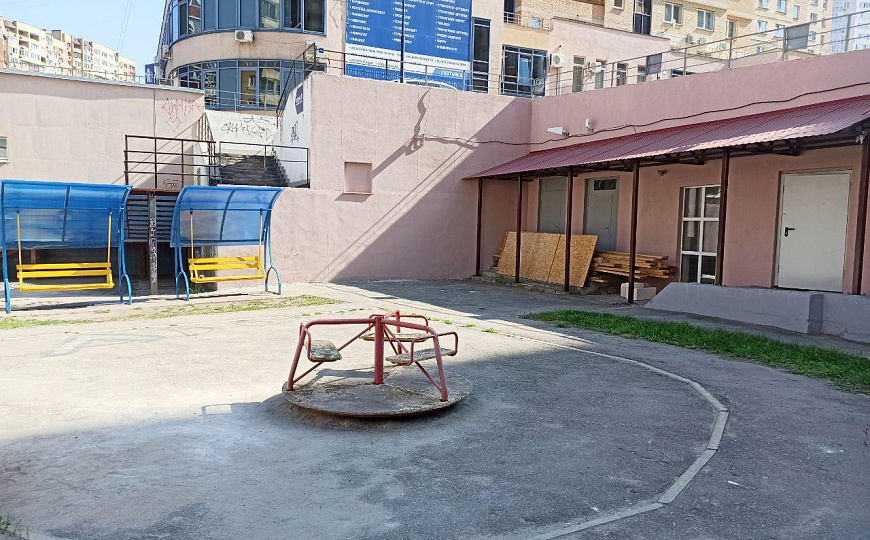 Склад 12,5 м² фото