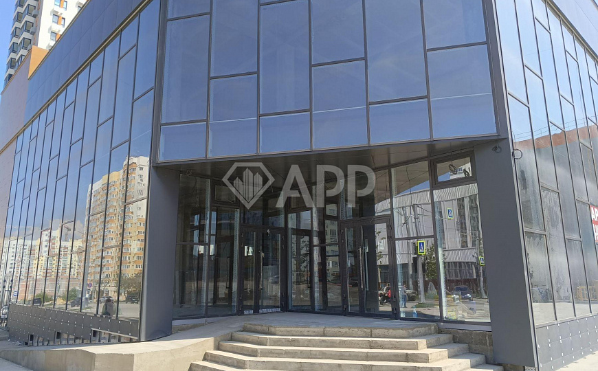 Сдаю помещение на первой линии, 523 м² фото