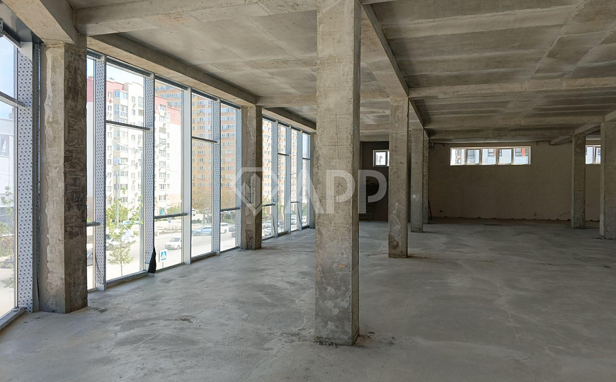 Сдаю помещение на первой линии, 523 м² фото