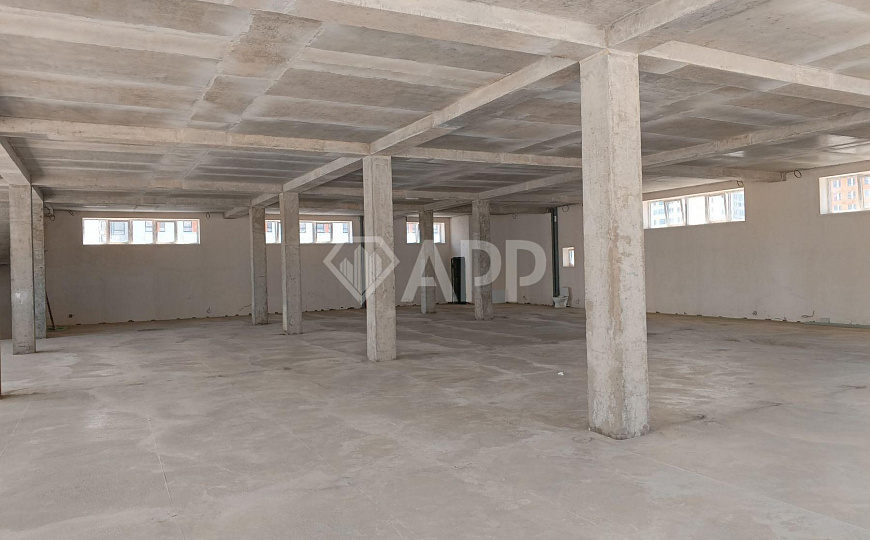 Сдаю помещение на первой линии, 523 м² фото