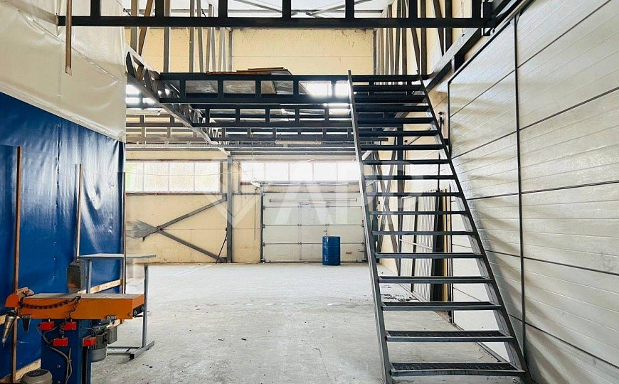 Сдаю теплый склад, 1 500 м² фото