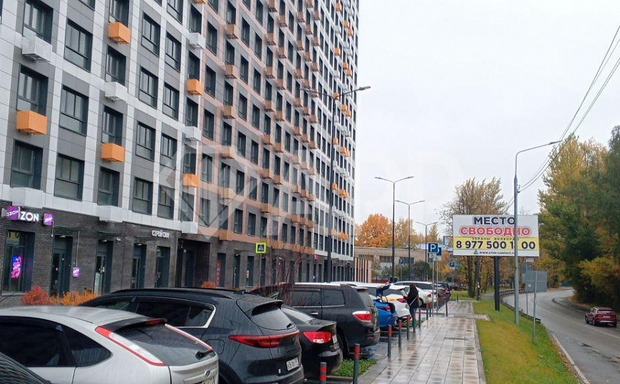 Помещение на 1-ой линии с авто-трафиком в новом заселенном ЖК с пристройкой - детским садом и творче фото