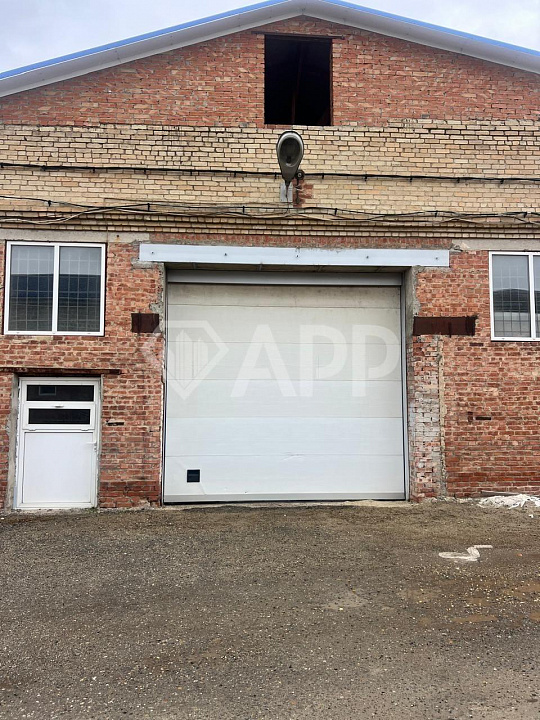 Сдам складское помещение, 500 м². От 300 до 500 м². фото