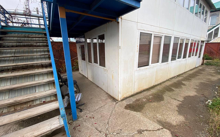 Сдается огороженная площадка фото